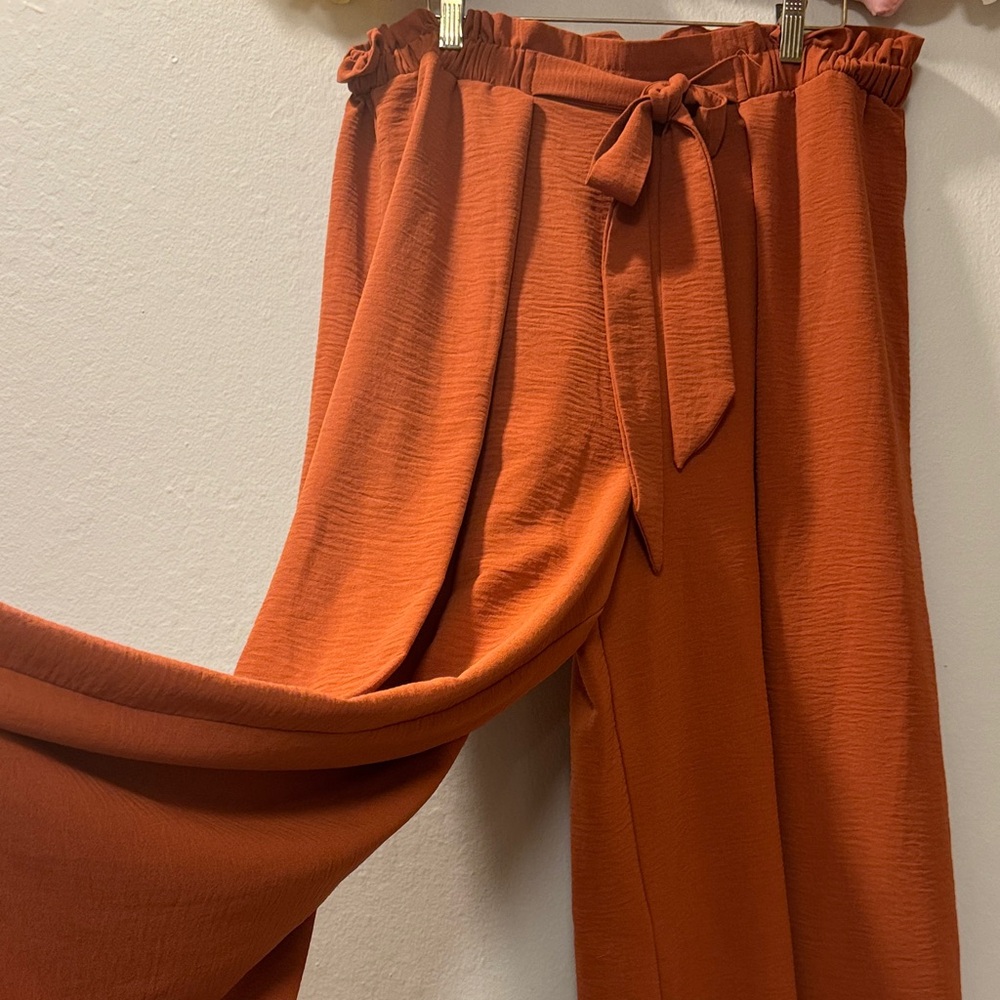 Rust Tie-Waist Wide Leg Pants - Women - Picture 7 of 12